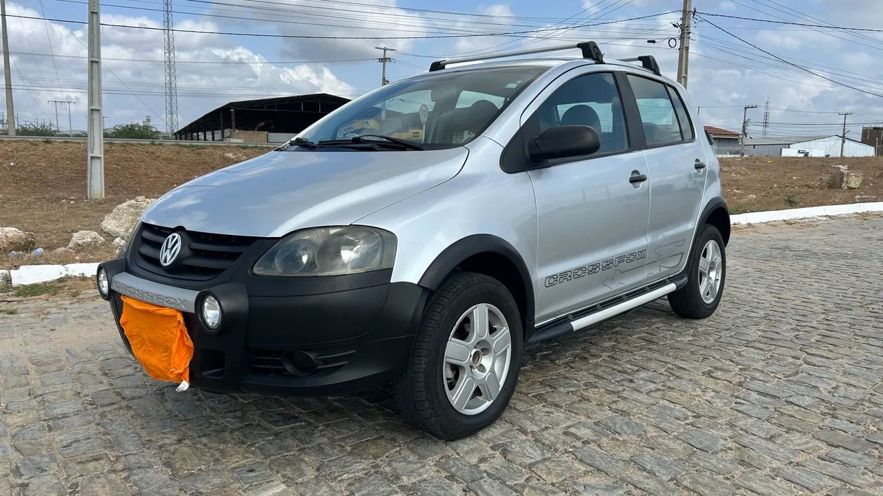 Volkswagen Crossfox CROSSFOX 1.6 Mi Total Flex 8V 5p 2010