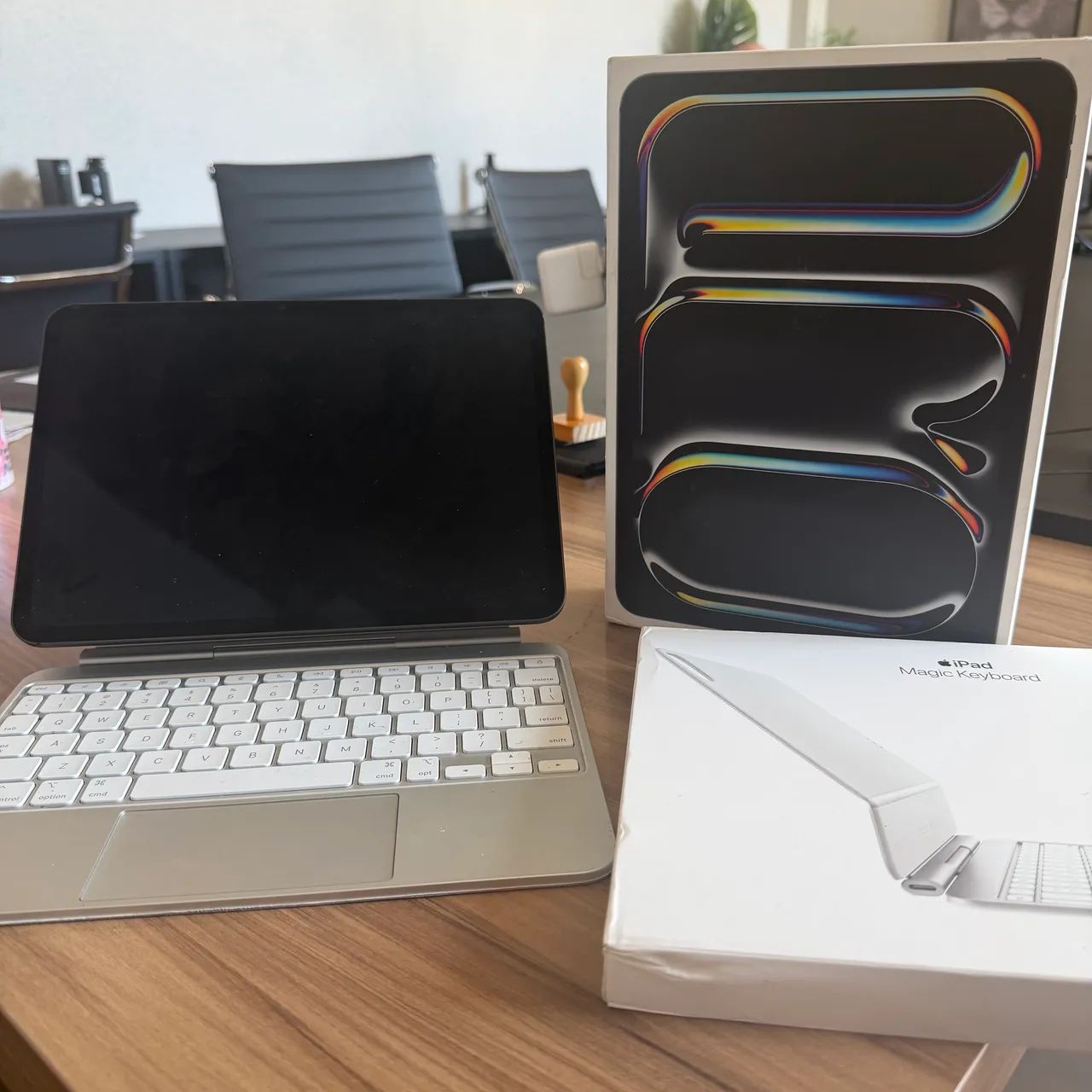 iPad Pro m4 + magic keyboard   - Foto 2
