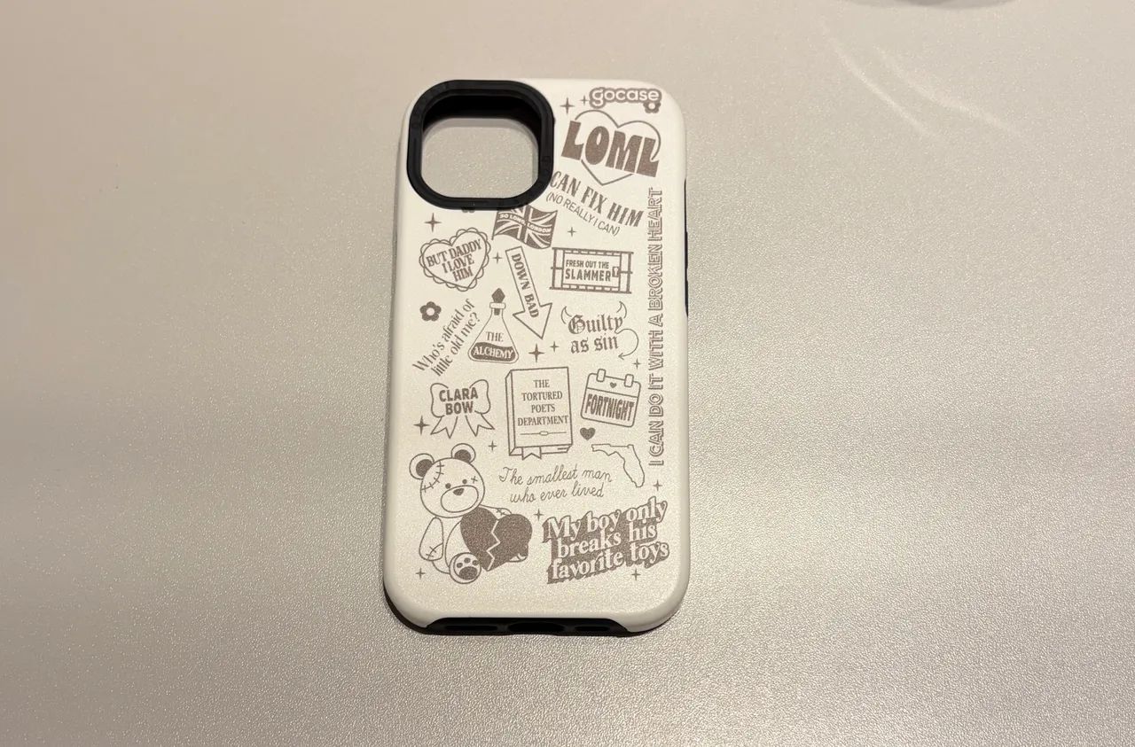 (Leia a Descrição) Capinha Gocase Taylor Swift - iPhone 15 - Foto 2