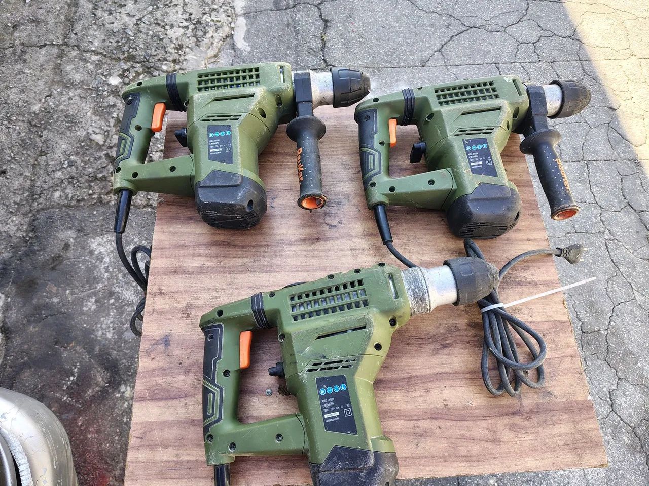 martelete e furadeira bauker 220v cada 450 - Foto 2