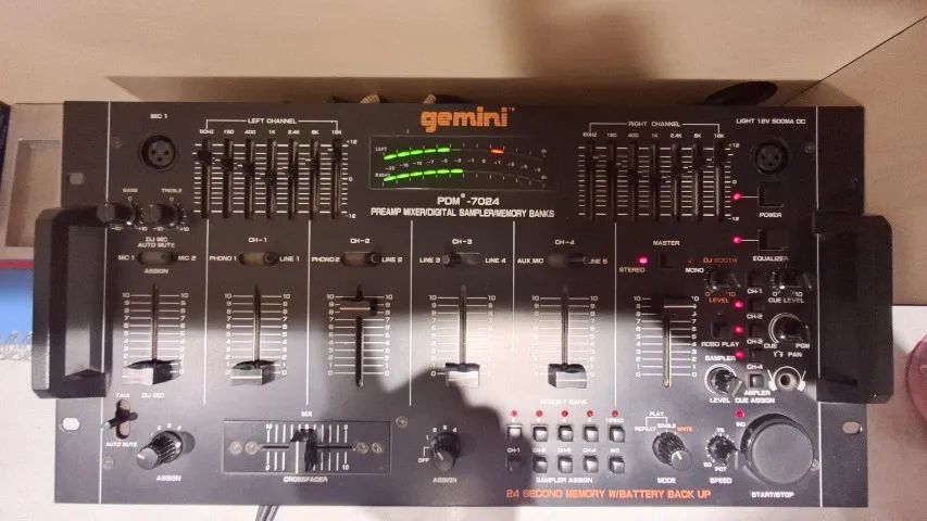 Mixer Gemini PDM 7024 ótimo estado (raridade)! - Foto 2