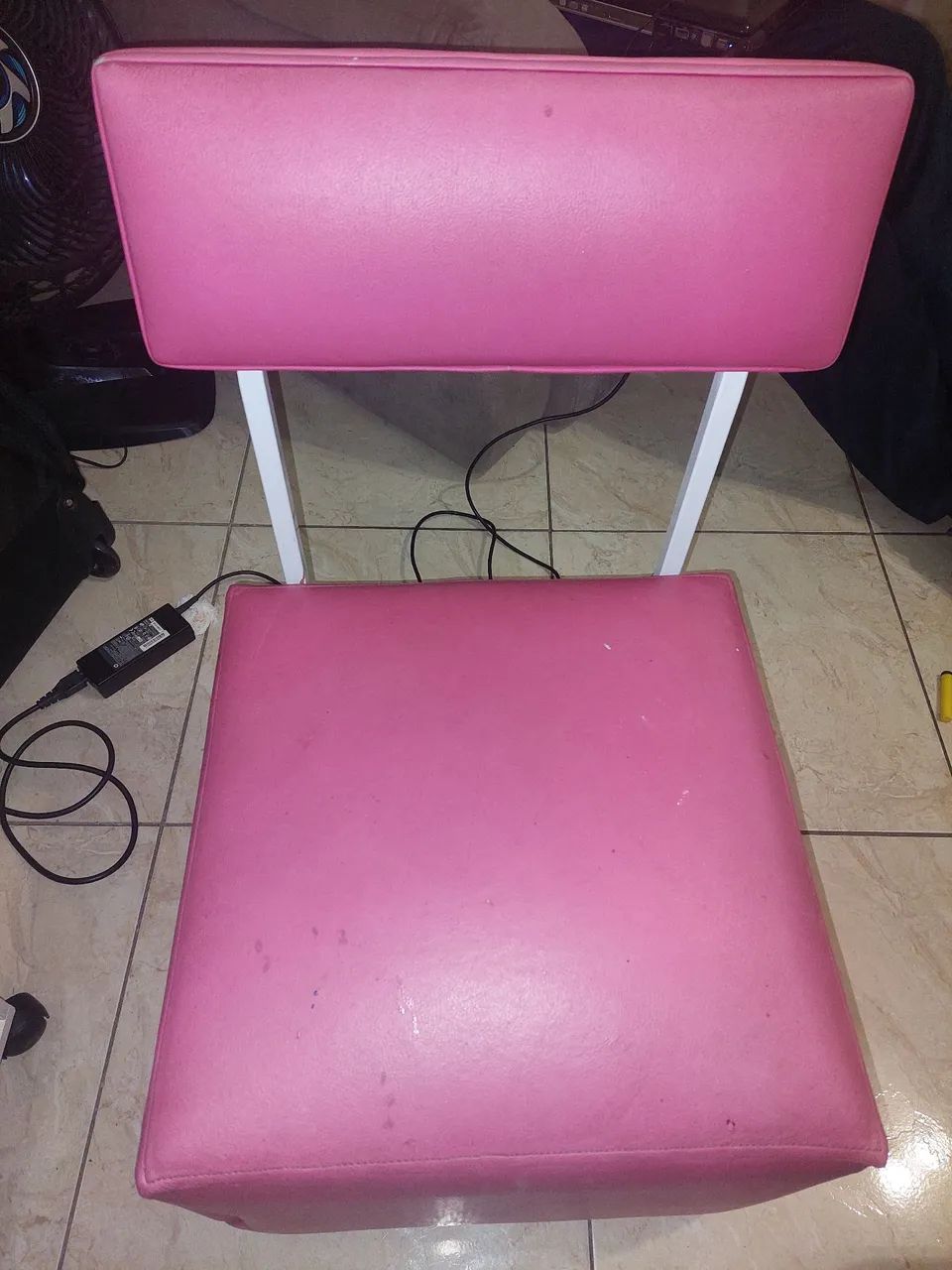 Cadeira pedicure com gaveta 