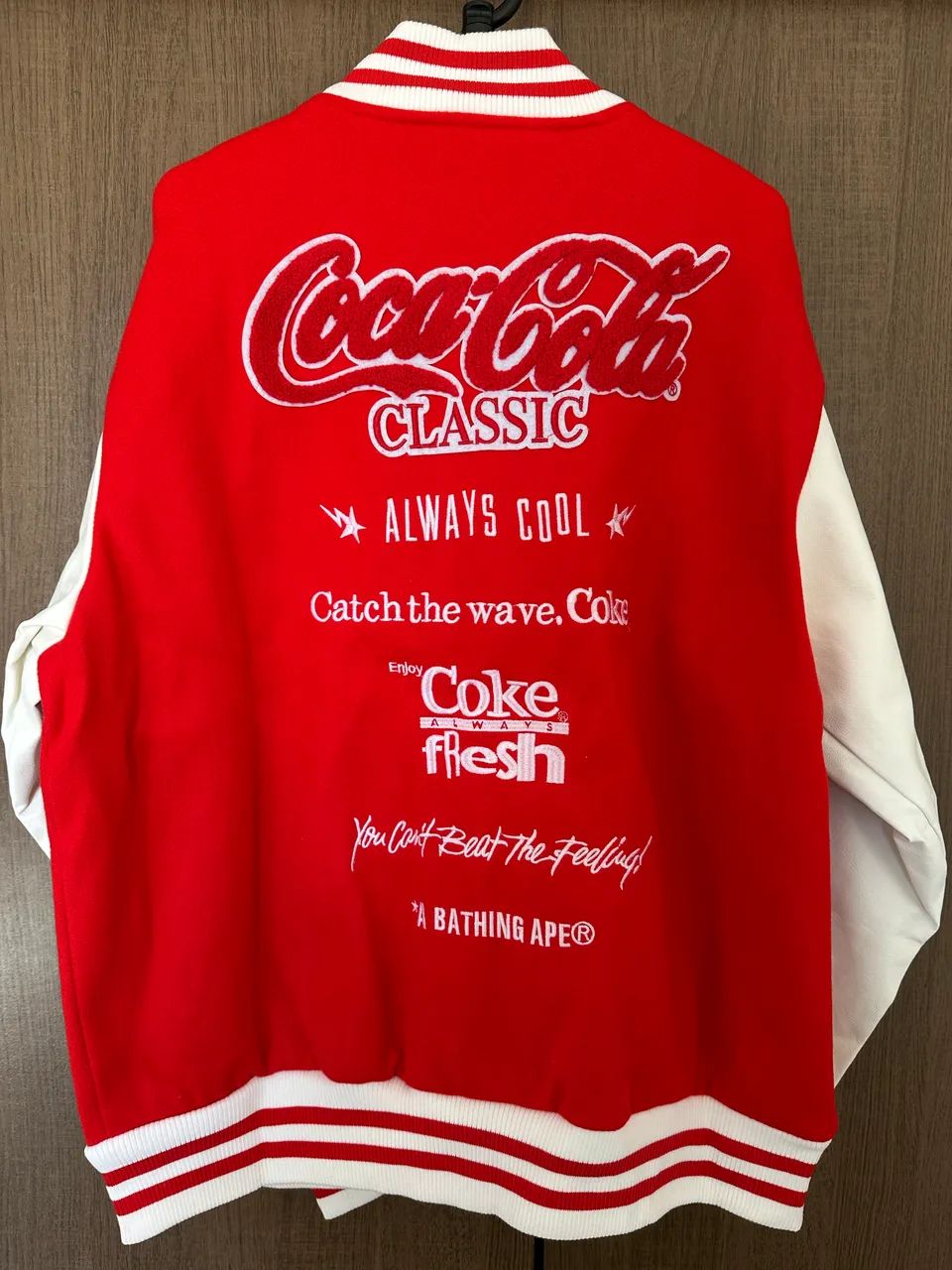 Jaqueta Bape x Coca-Cola Varsity College - Foto 2
