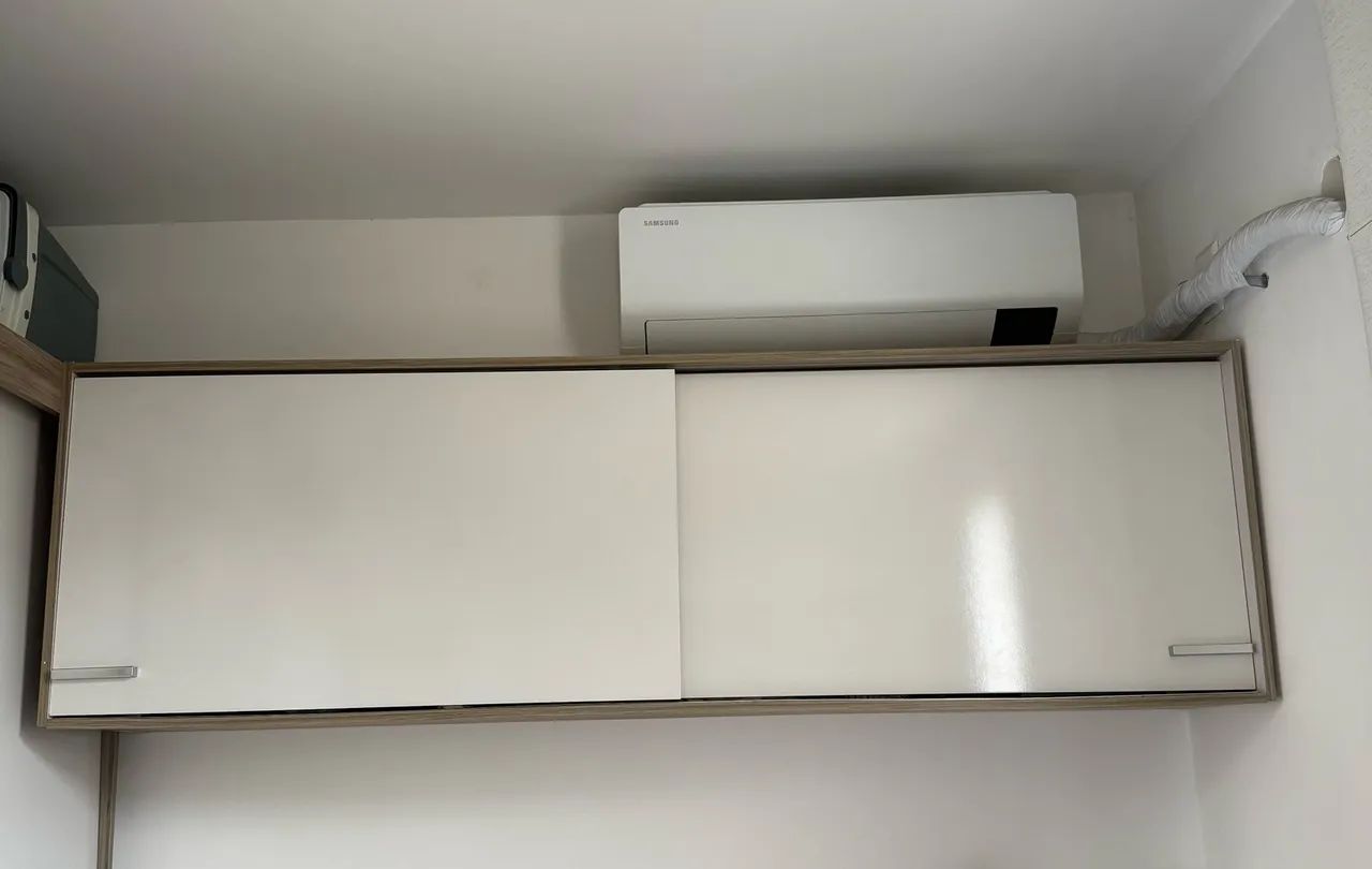 Guarda-roupa aéreo  - Foto 4