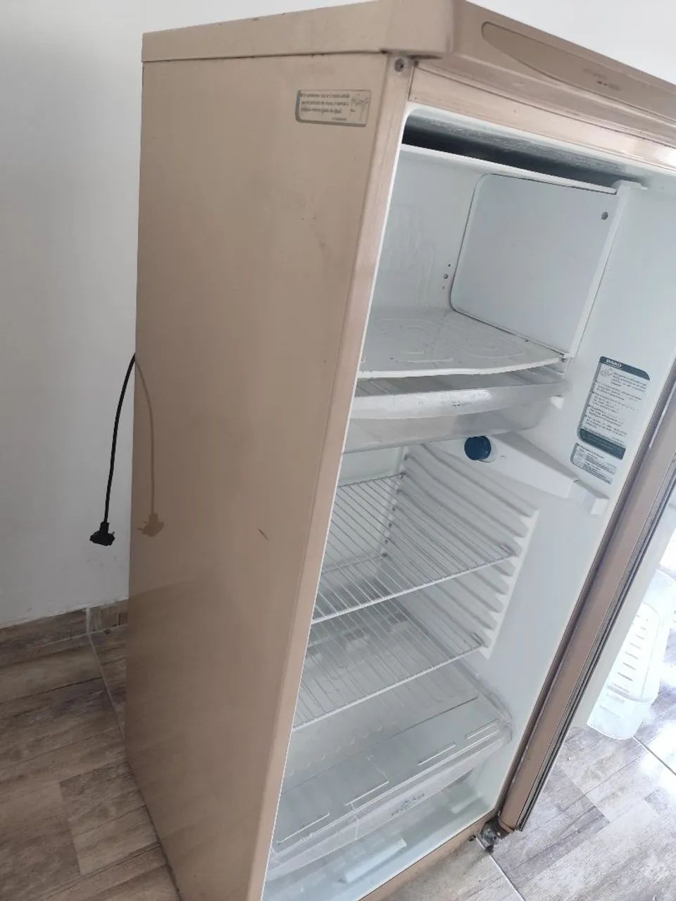 Geladeira Dako - Foto 2