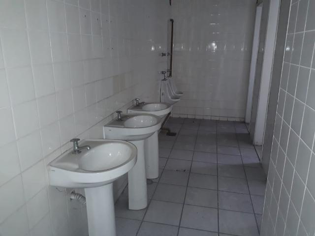 Lojão de 850m2 c/ Sobreloja e 2 Vagas no Ed. Marco, Centro - Direto com Proprietário - Foto 20