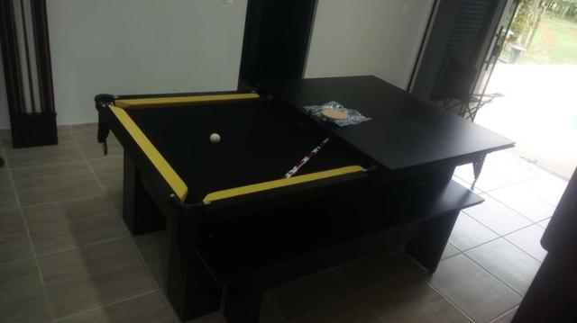 Mesa Charme Faça o Pedido Cor Preta Tecido Preto e Borda Amarela Mod. ENKU0244
