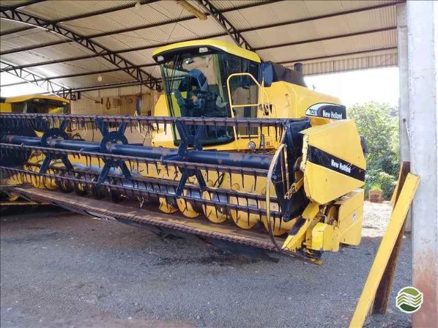 New Holland TC 57 2004/2004 (Parcelamos)