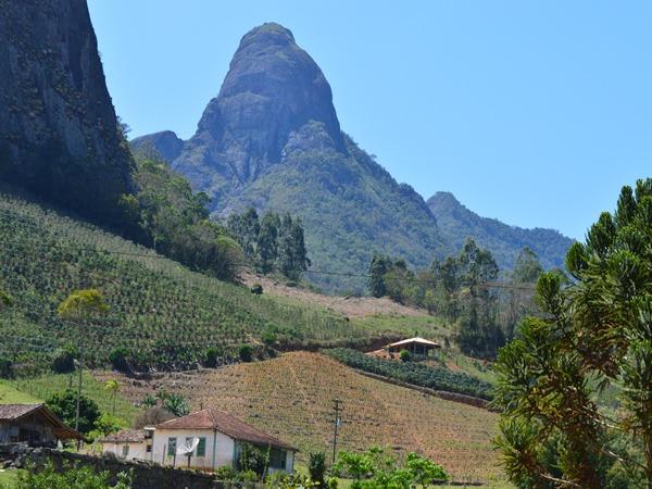 Lindo Sítio com Casa Centenária