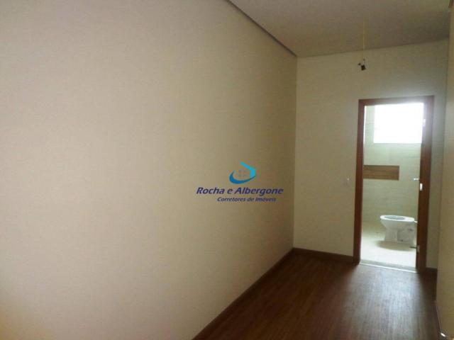 Casa térrea no Condomínio Royal Forest, Fase 1,com 3 suítes. Estuda pegar imóvel de menor - Foto 14