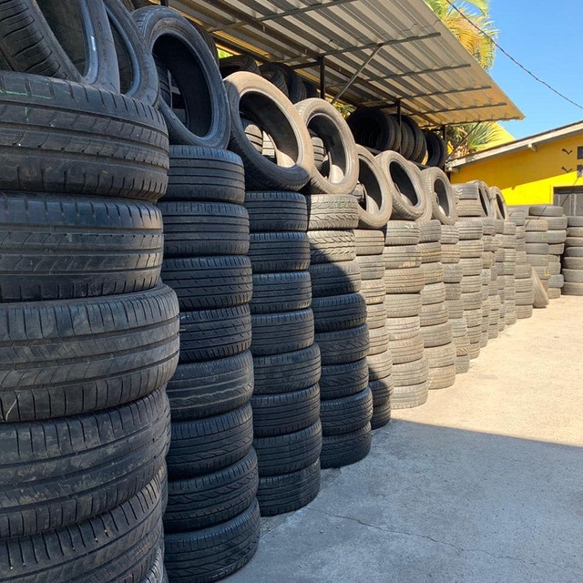 ?PNEUS SEMI NOVOS 225/40-18 michelin - Foto 4