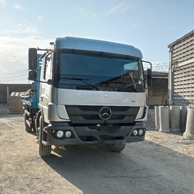 CAMINHÃO MERCEDES BENZ, ANO 2021