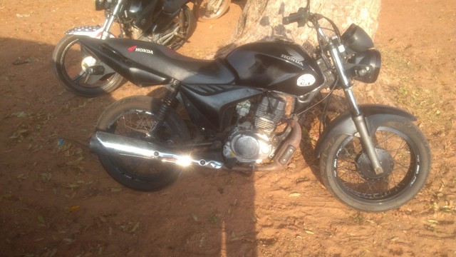 TITAN150 ES 2004