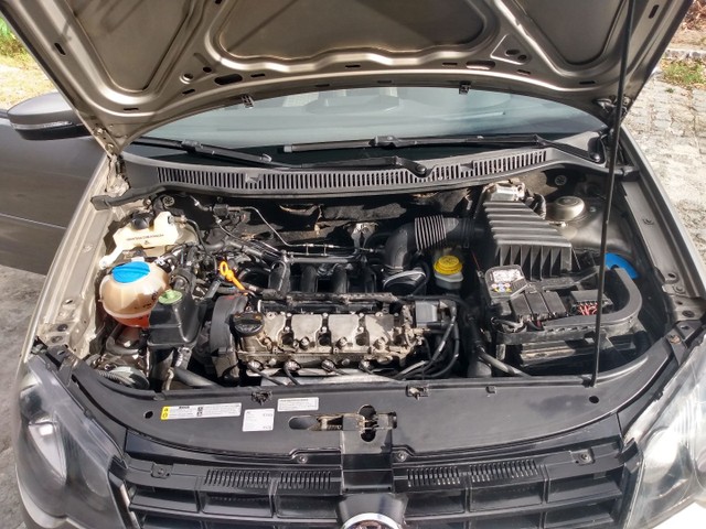 POLO SEDAN 2013