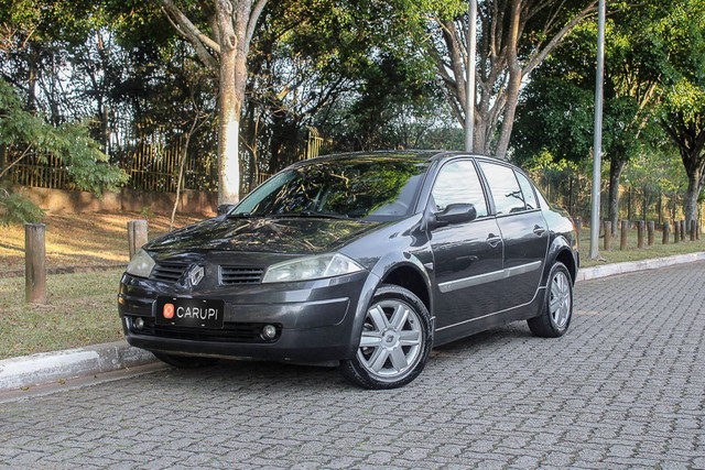 RENAULT MEGANE SEDAN MÉGANE SEDAN DYNAMIQUE 1.6 16V  FLEX 