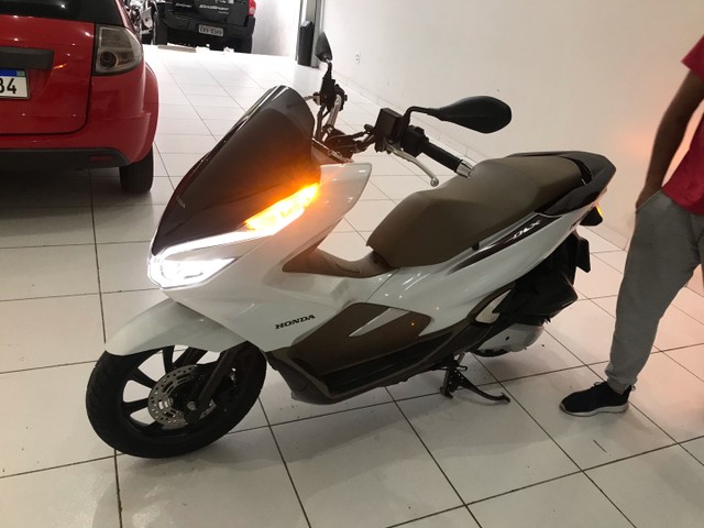 HONDA PCX 2021 150C MUITO NOVA