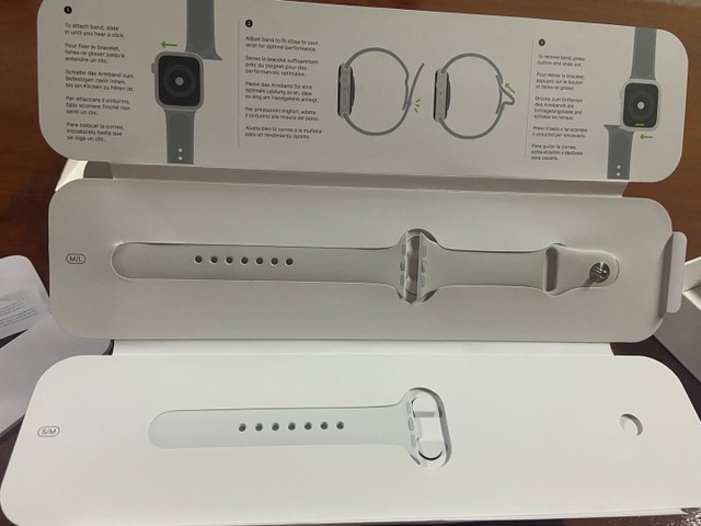 apple watch 4 silver 40mm