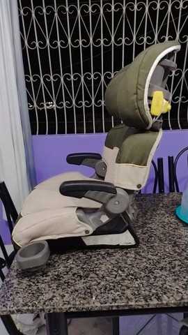 Cadeira pra criança 150$
