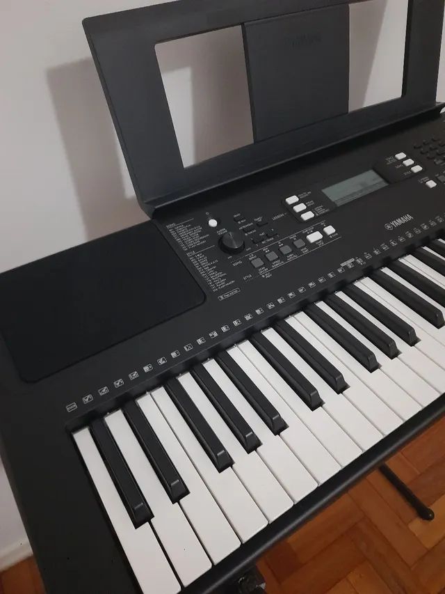 Teclado Yamaha PSR-E373 Arranjador