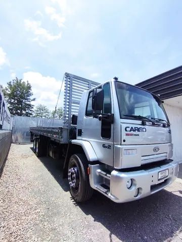 Ford cargo Max truck 2422.  6x2 carroceria 