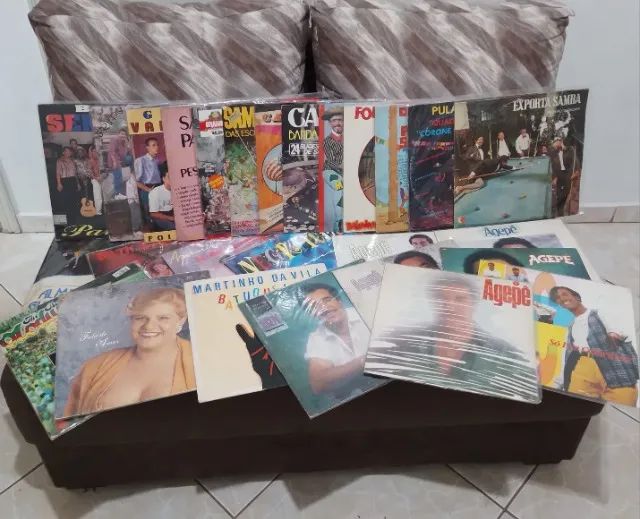 LOTE COM 3 DISCOS DE VINIL - NEGRITUDE JUNIOR, SÓ PRA CONTRARIAR E