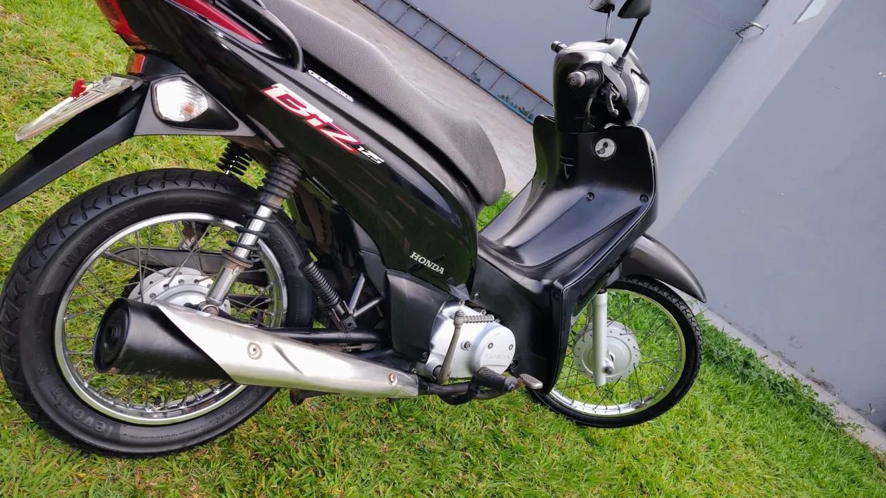 Honda Biz ES 125 Preta 2014 VENDA URGENTE  - Foto 4