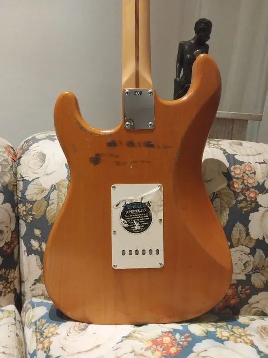 Guitarra Fender Highway One USA - Foto 5