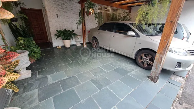 Casa de Vila à Venda Planalto Paulista 3 Dormitórios, 3 Vagas Paralelas, Quintal