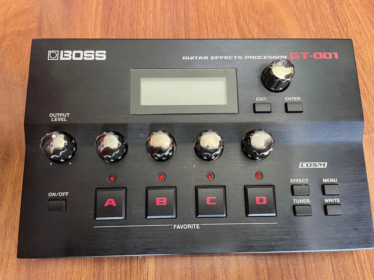 Pedaleira Boss GT 001 