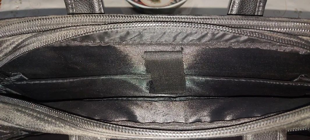 Pasta de Couro para Notebook - Elegante, Resistente e Profissional - Foto 4