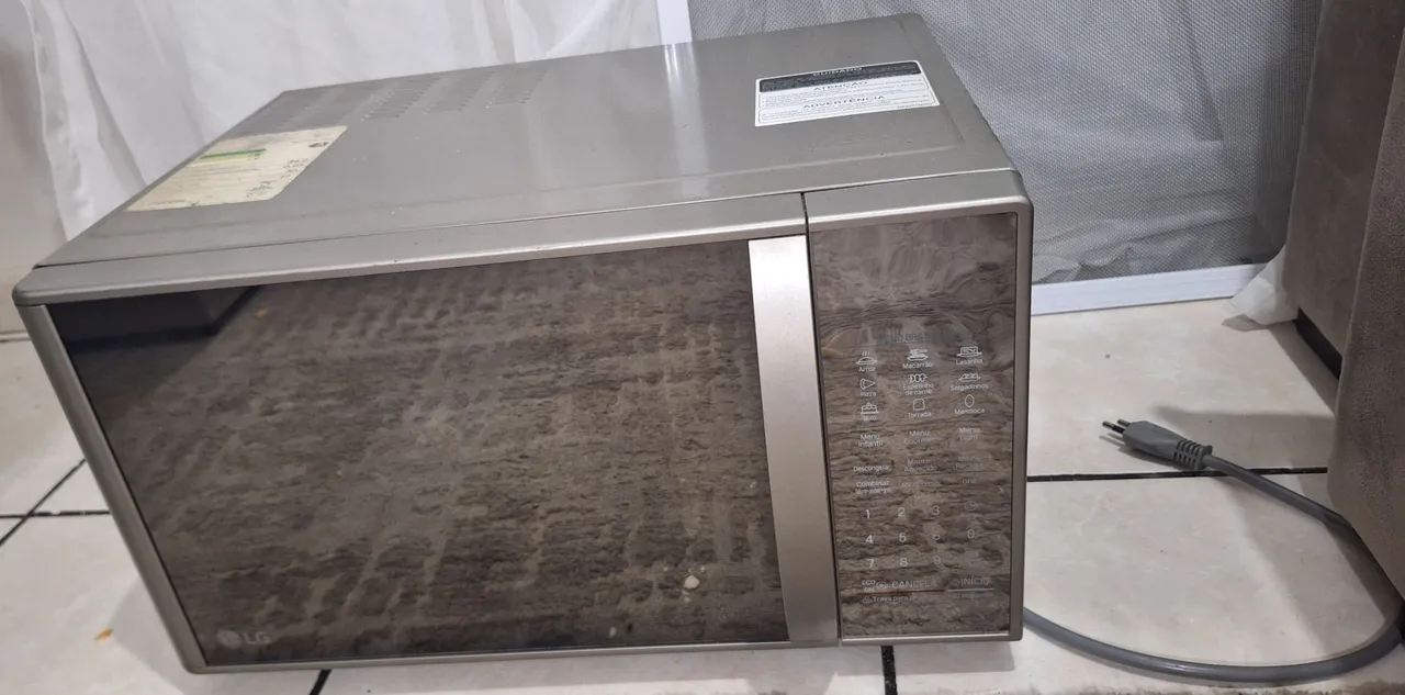 Micro-ondas LG - Ótimo estado