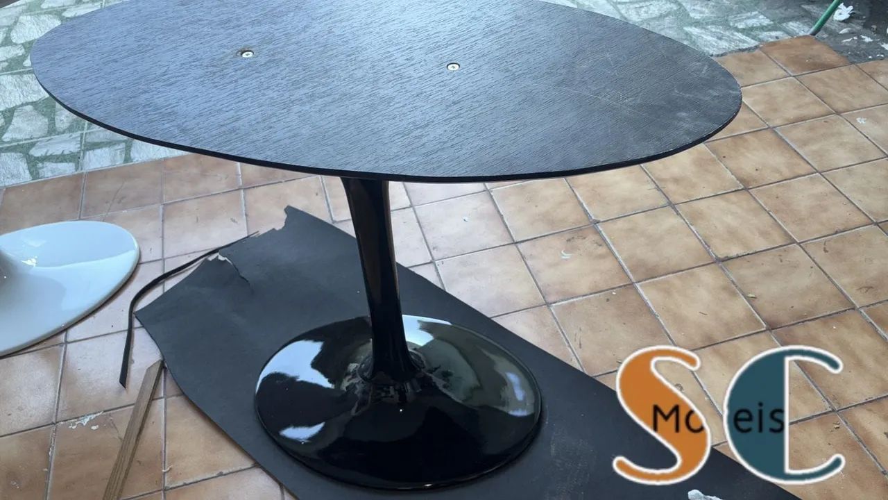 Base de Mesa Saarinen Oval Grande - Foto 5