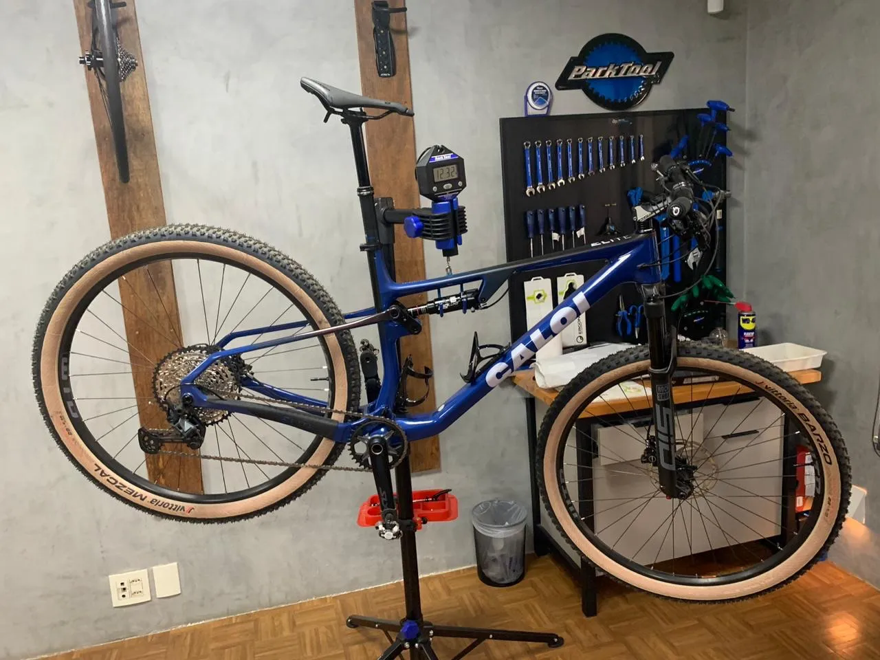 Caloi Elite Carbon FS Sport Tamanho: XL ( 21 )