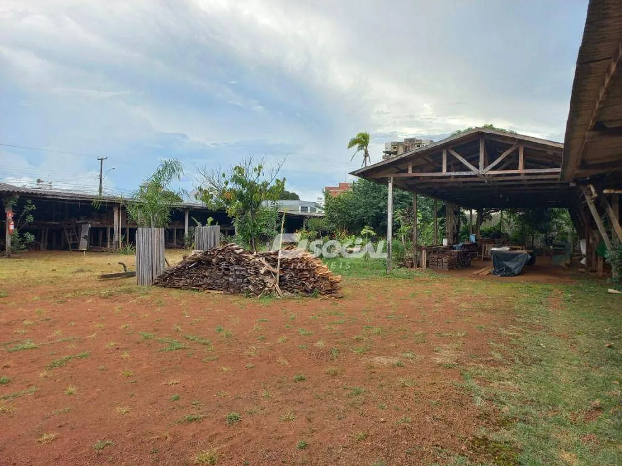Terreno em localização privilegiada disponível para locação. Av. Rio Madeira, B. Nova Port