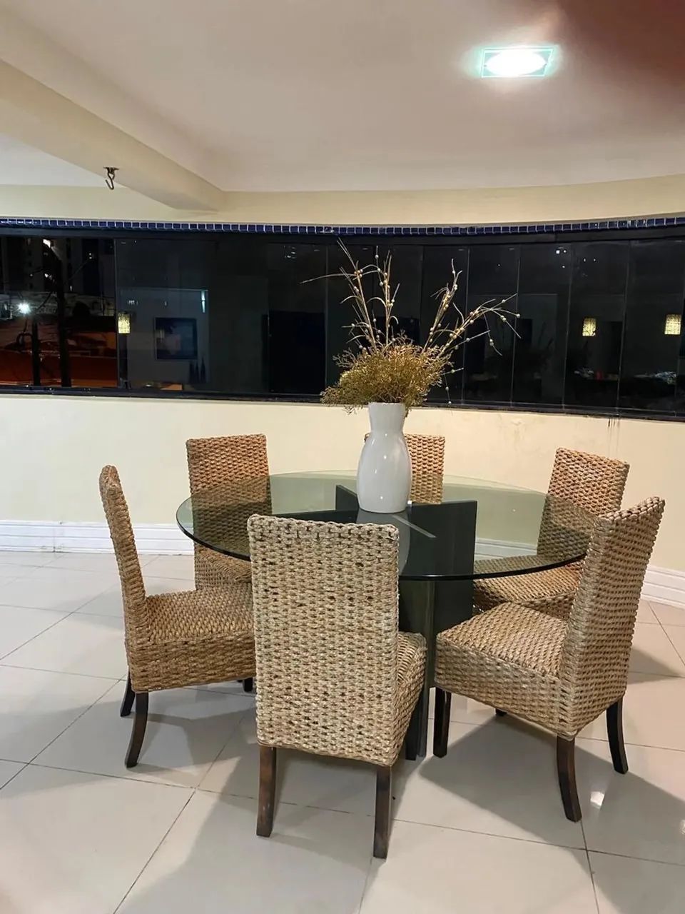 Laise mostra 4suites mobiliado em Natal - Foto 2