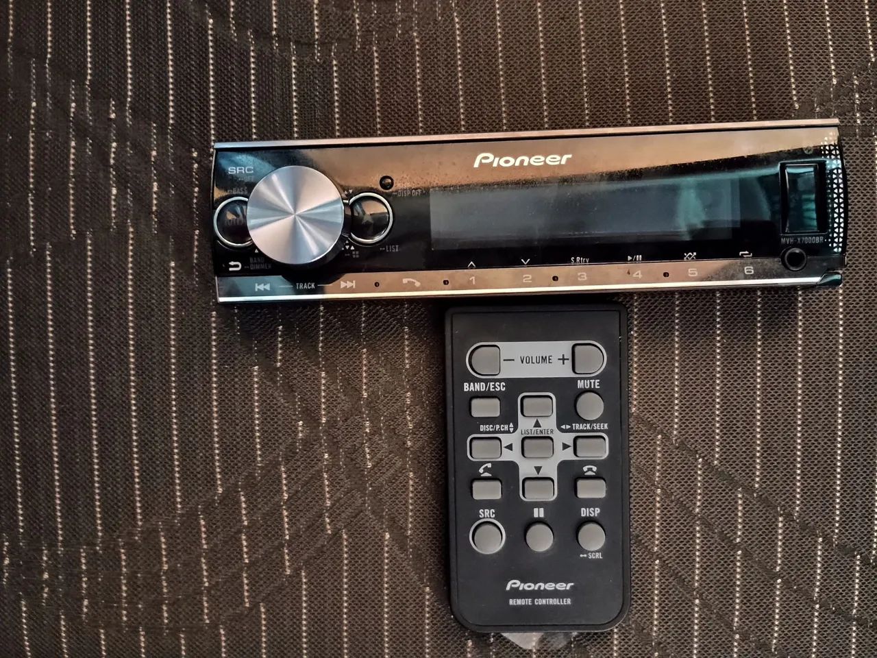 Som automotivo Pioneer.  Leia o anúncio. 650 para sair logo..