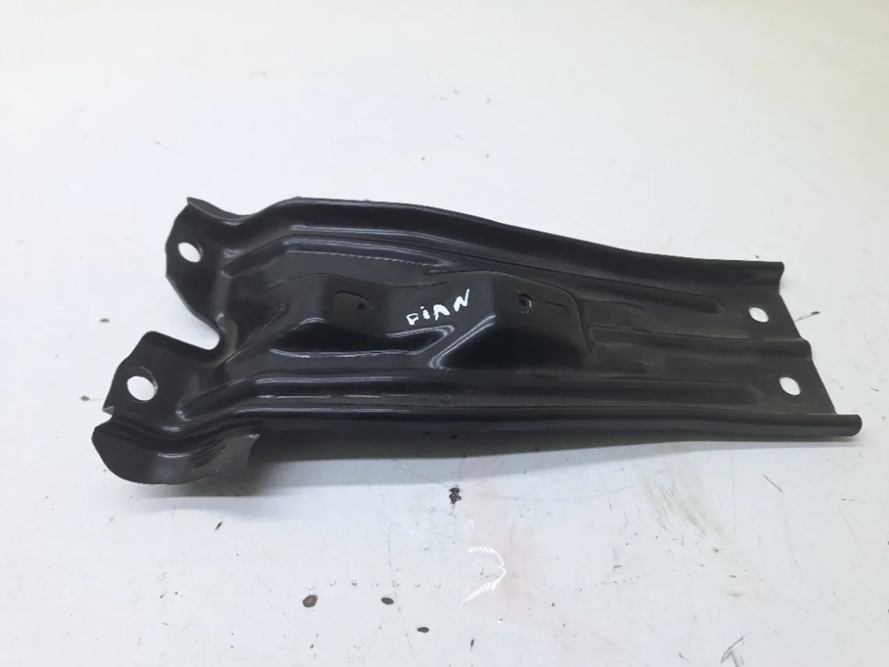 Suporte Radiador Volkswagen Tiguan 2.0 2021 5nn805567