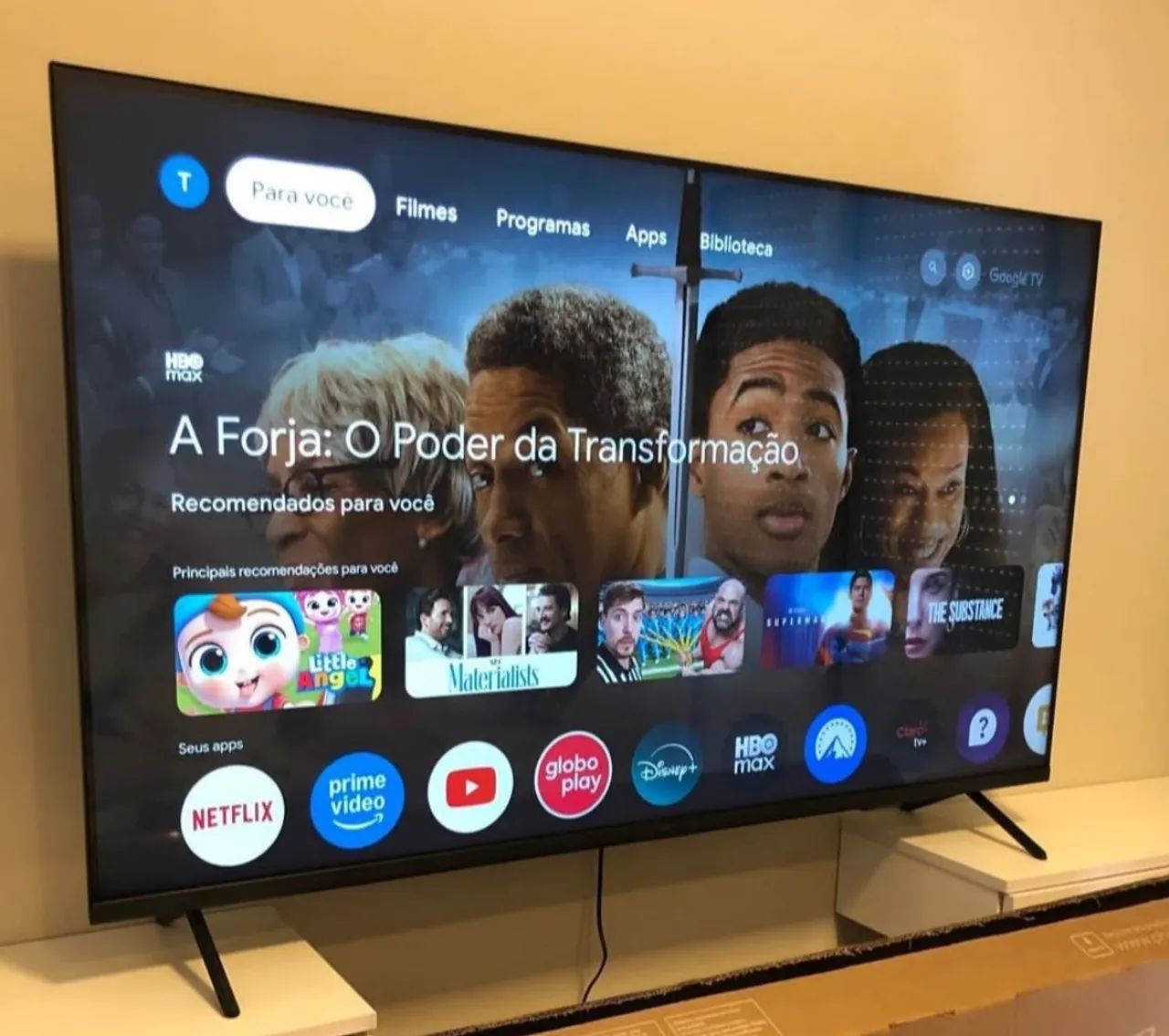 Smart 32 4K Comando de Voz Lançamento 