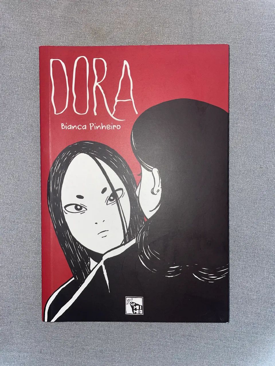 Dora (Bianca Pinheiro)