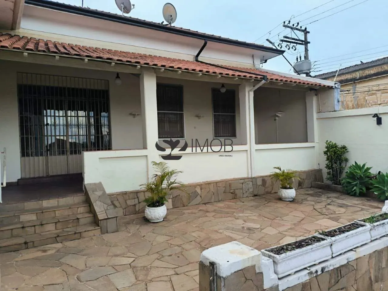Casa para aluguel, 6 quartos, 4 vagas, Centro - Mogi Mirim/SP