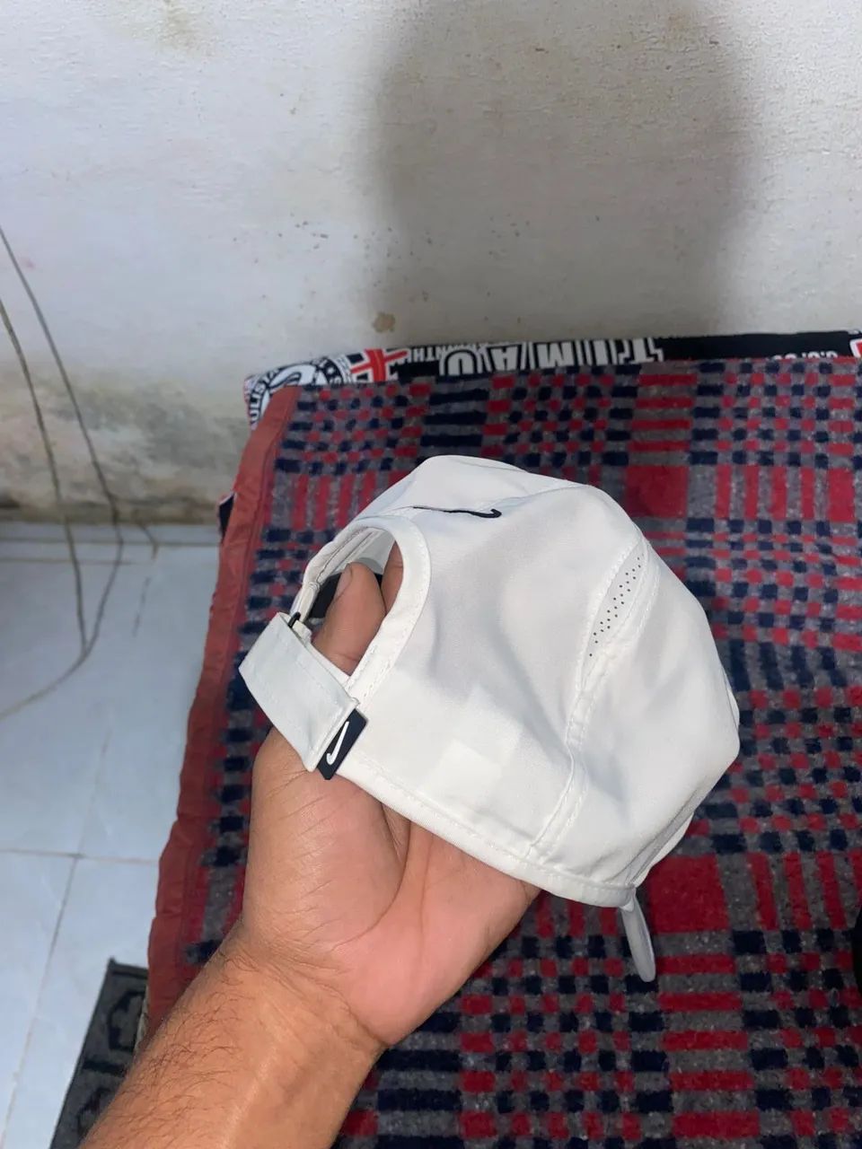 Vim anunciar esses 2 boné original da Nike,o motivo da venda é o tamanho,eles vieram G/GG - Foto 3