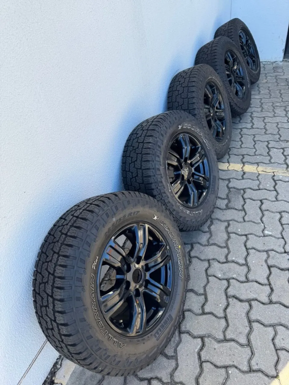 RODAS E PNEUS RANGER