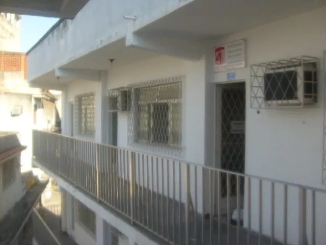 Salas comerciais na Galeria (antigo cartório) Largo da Penha- código 0901 e 0902