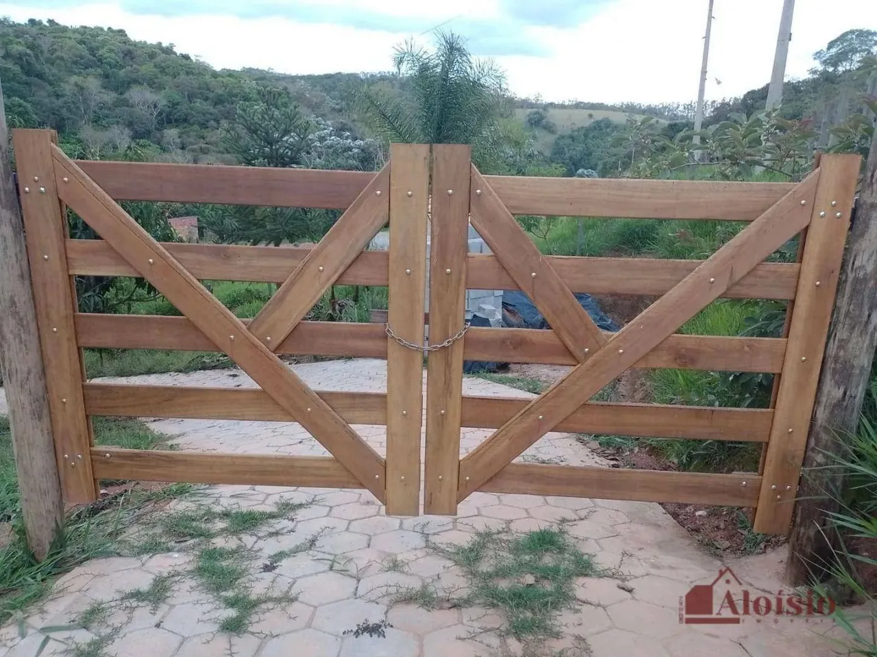 Chácara com 2 dormitórios à venda, 6550 m² por R$ 400.000,00 - São Luiz do Paraitinga - Sã