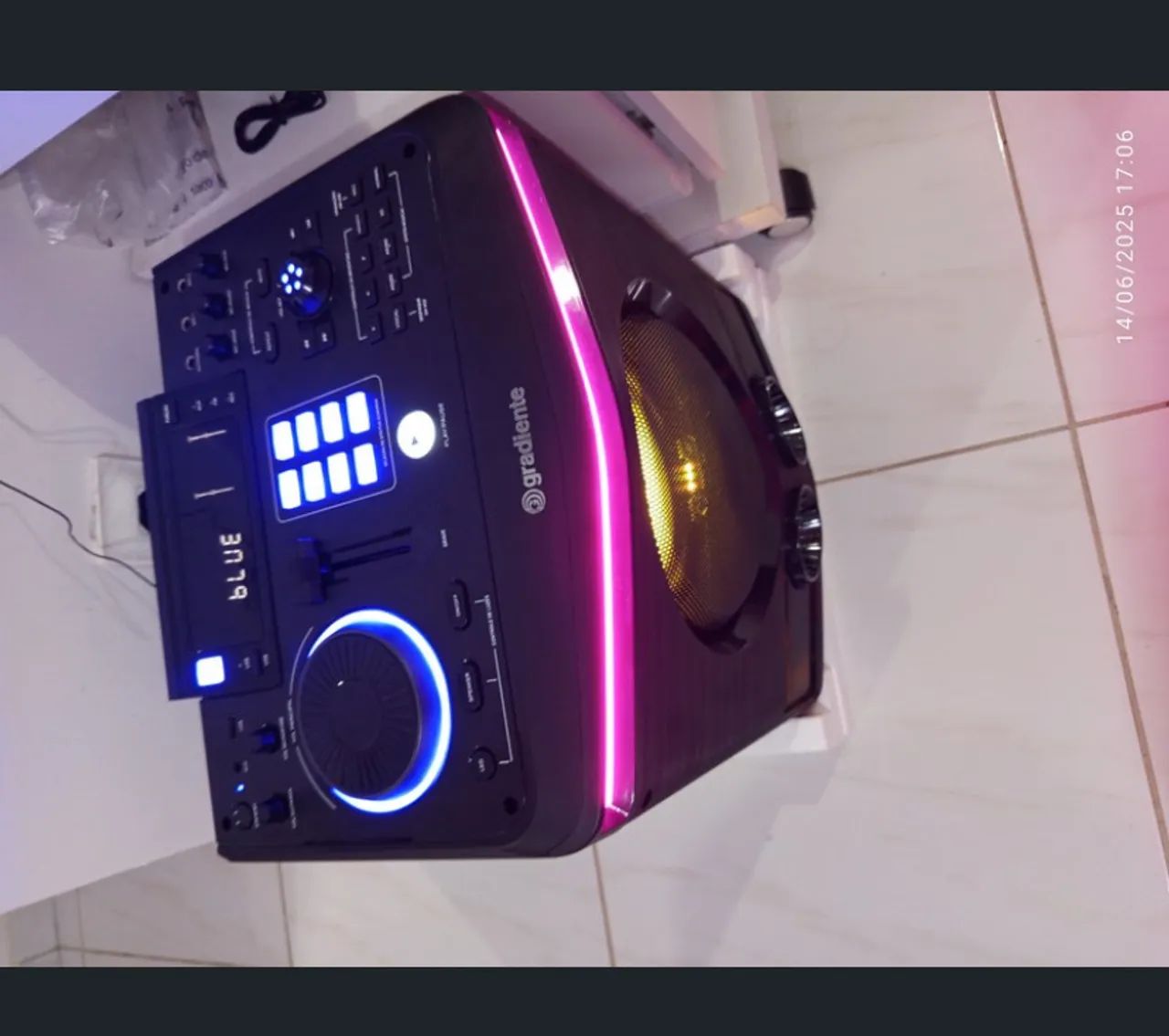 Caixa de som 64573485569411121