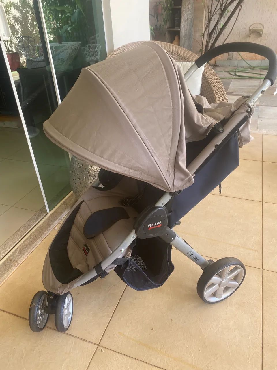 Carrinho de Bebê Britax Super Leve  - Foto 2