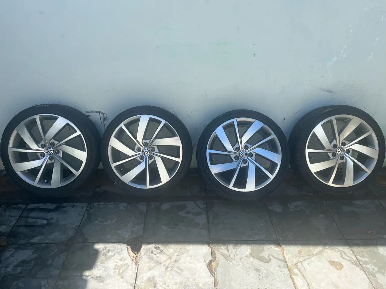 Rodas aro 18 Jetta - Foto 3