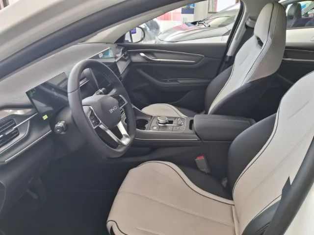 BYD King GS Híbrido Plug-in: Eletricidade + Gasolina 0 km  2025 (2 1) 9 6 4 15 - 4 5 6 0 - Foto 9