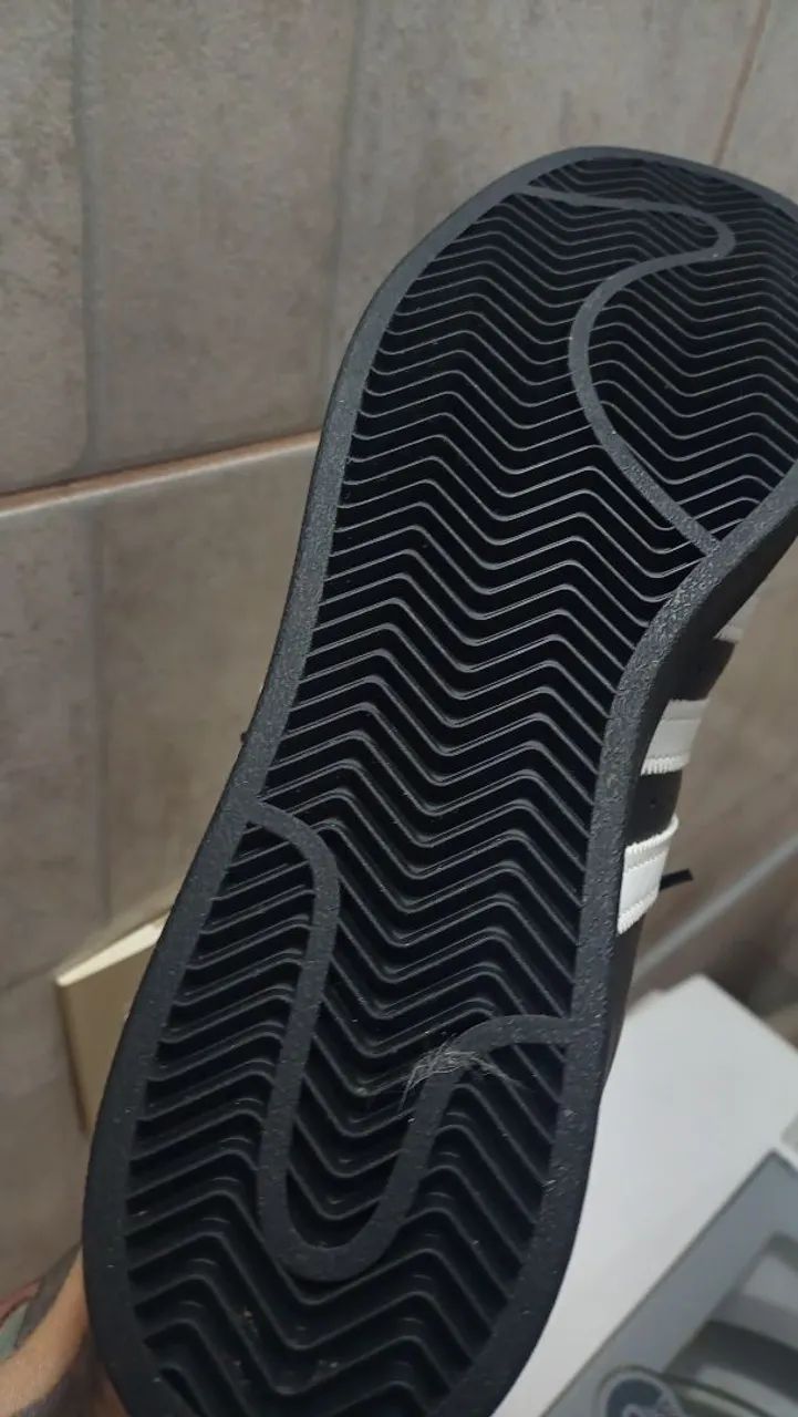 Tênis Adidas  - Foto 4