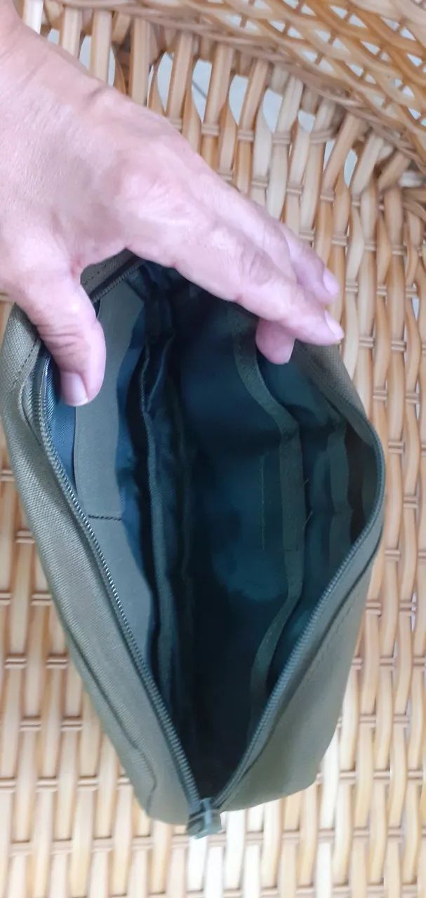 Soft pouch64314696833666122